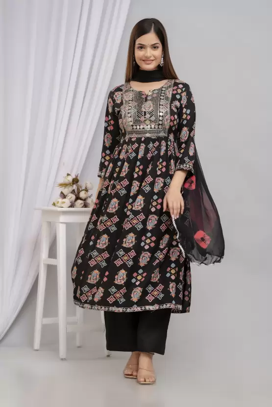 Women’s Rayon Nayra Cut Embroidery Kurta Pant and Dupatta - Image 4